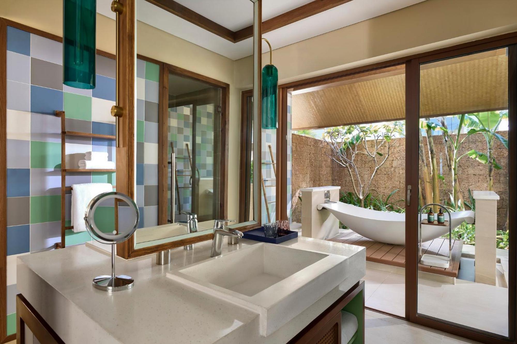 Voco Quang Binh Resort By Ihg Dong Hoi Esterno foto