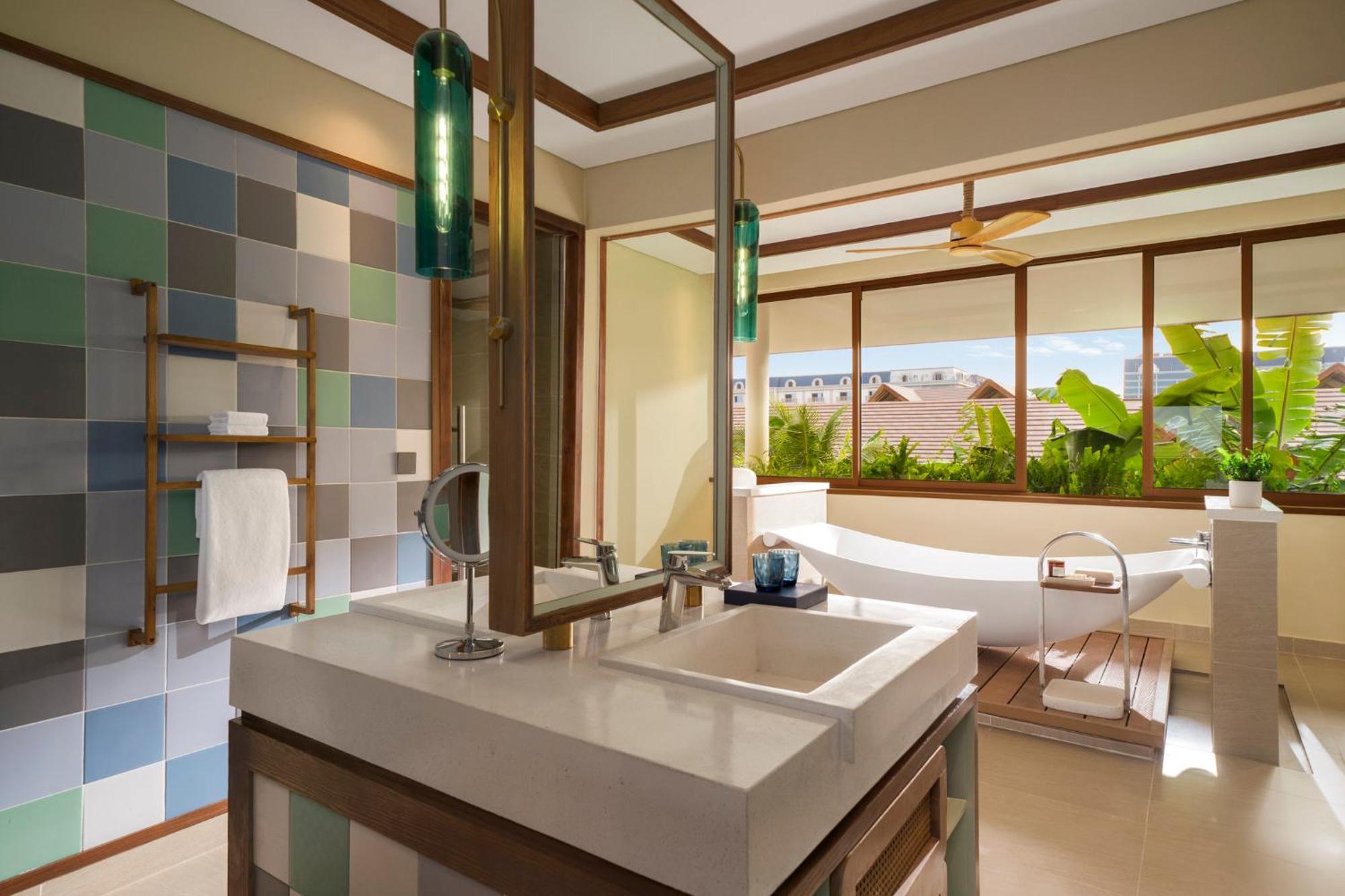 Voco Quang Binh Resort By Ihg Dong Hoi Esterno foto